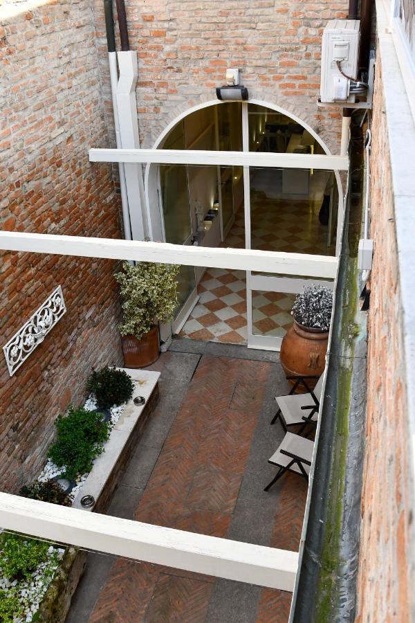 Avanguardia Art Club Ferrara Dış mekan fotoğraf